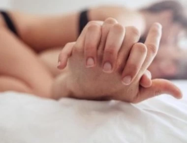 Σε δίκη υποψήφια βουλευτής που απειλούσε τη γυναίκα του εραστή της!